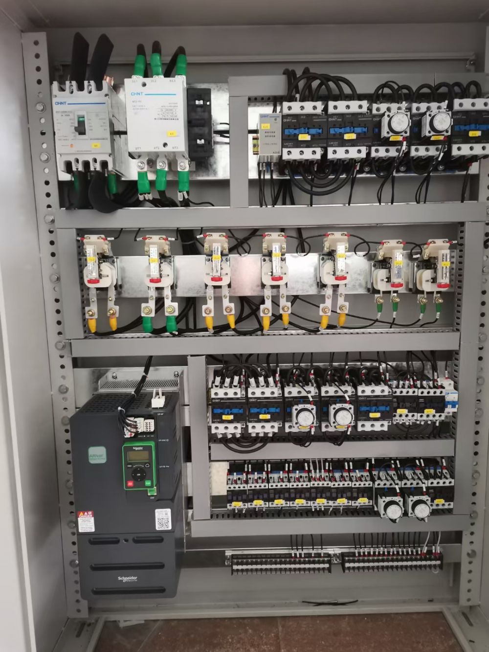 起重機電氣柜，司機室，監控系統