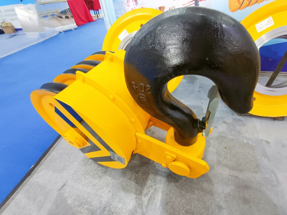 起重吊鉤、行車大鉤、天車吊鉤、吊機(jī)吊鉤廠家制造、安裝維修