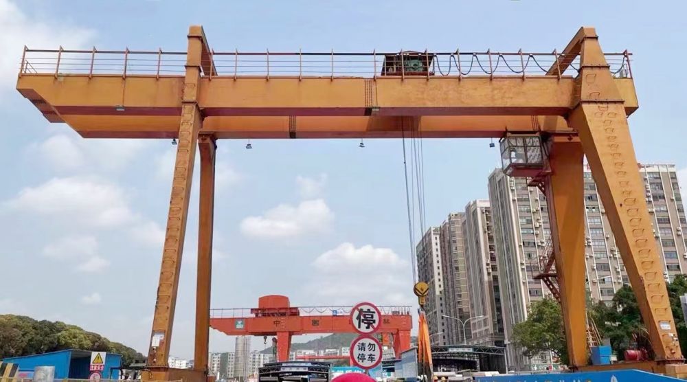 南通龍門吊、提梁機、工程門式起重機、出渣機租賃、搬遷、安裝、維修