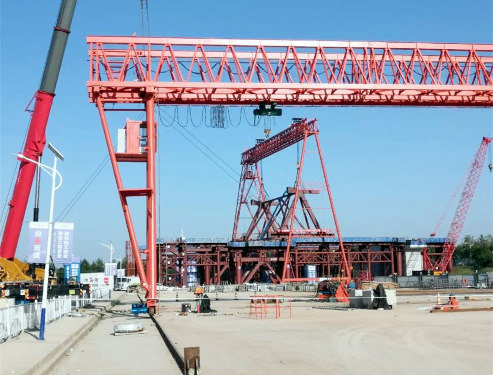 山西晉中龍門吊、型號參數(shù)、電動雙梁門式起重機、提梁機廠家銷售