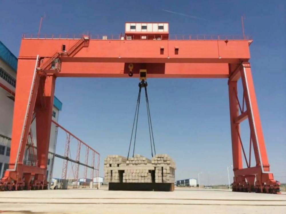 衛華起重機、MG型雙梁門式起重機、龍門吊設計制造、安裝維修