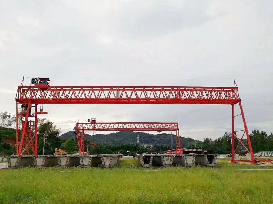 河南起重機(jī)械廠家包頭龍門吊直銷、提梁機(jī)、門式起重機(jī)