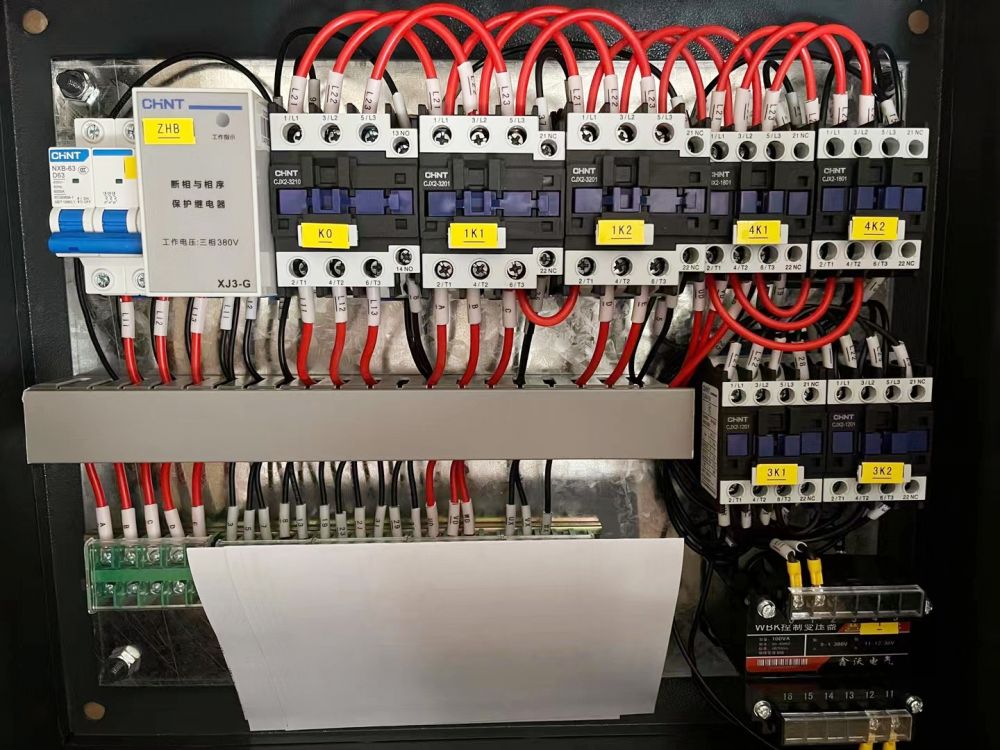 起重電氣柜、電氣箱、變頻起重電氣、自動化電氣控制系統(tǒng)設(shè)計制造安裝