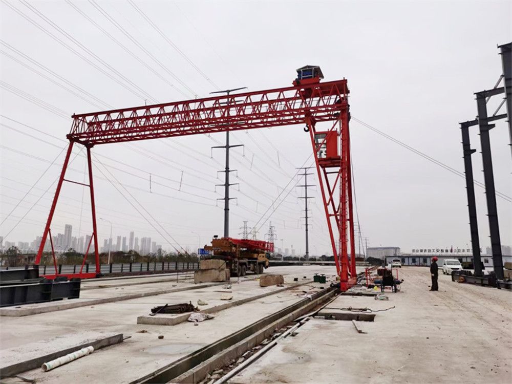 工程龍門吊、提梁機廠家銷售、型號參數、安裝搬遷維修、租賃出租