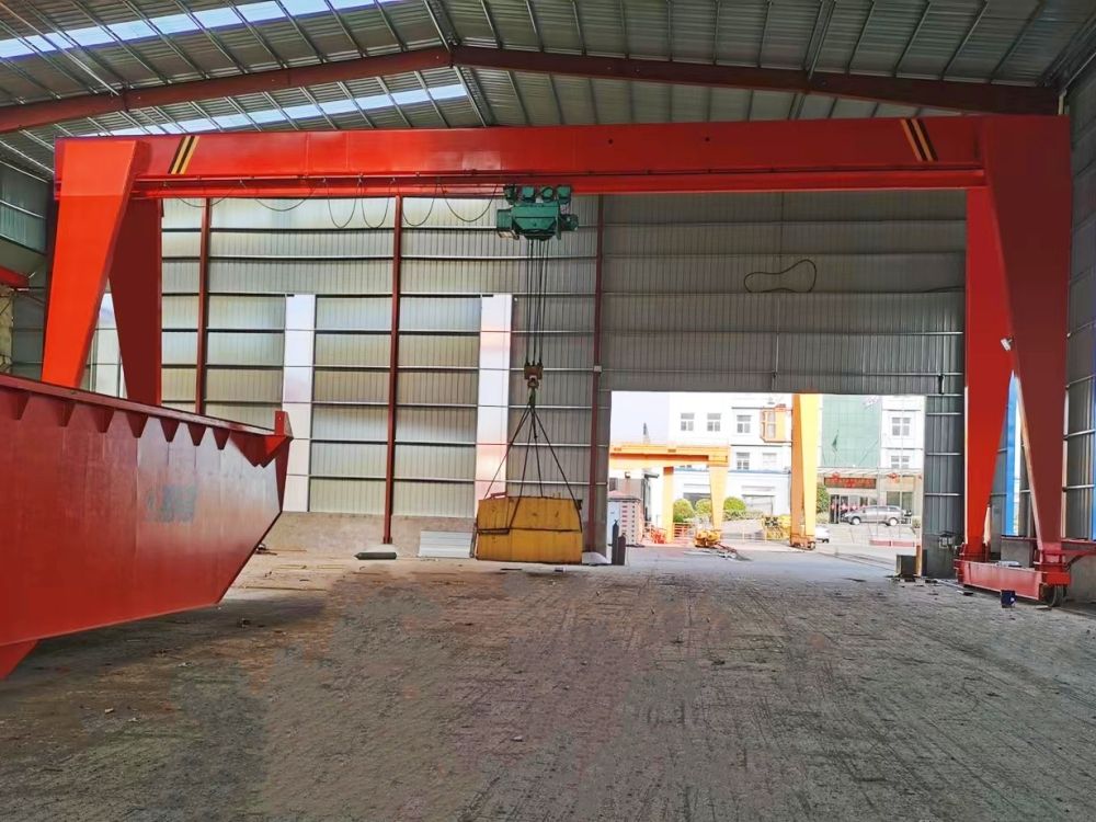 MH型1~32噸電動(dòng)葫蘆單梁門式起重機(jī)、山東龍門吊廠家品牌、價(jià)格