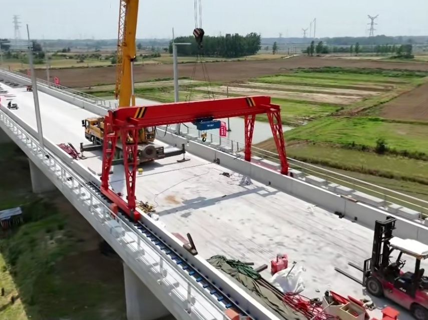 廣東門式起重機、電動單梁龍門吊廠家報價