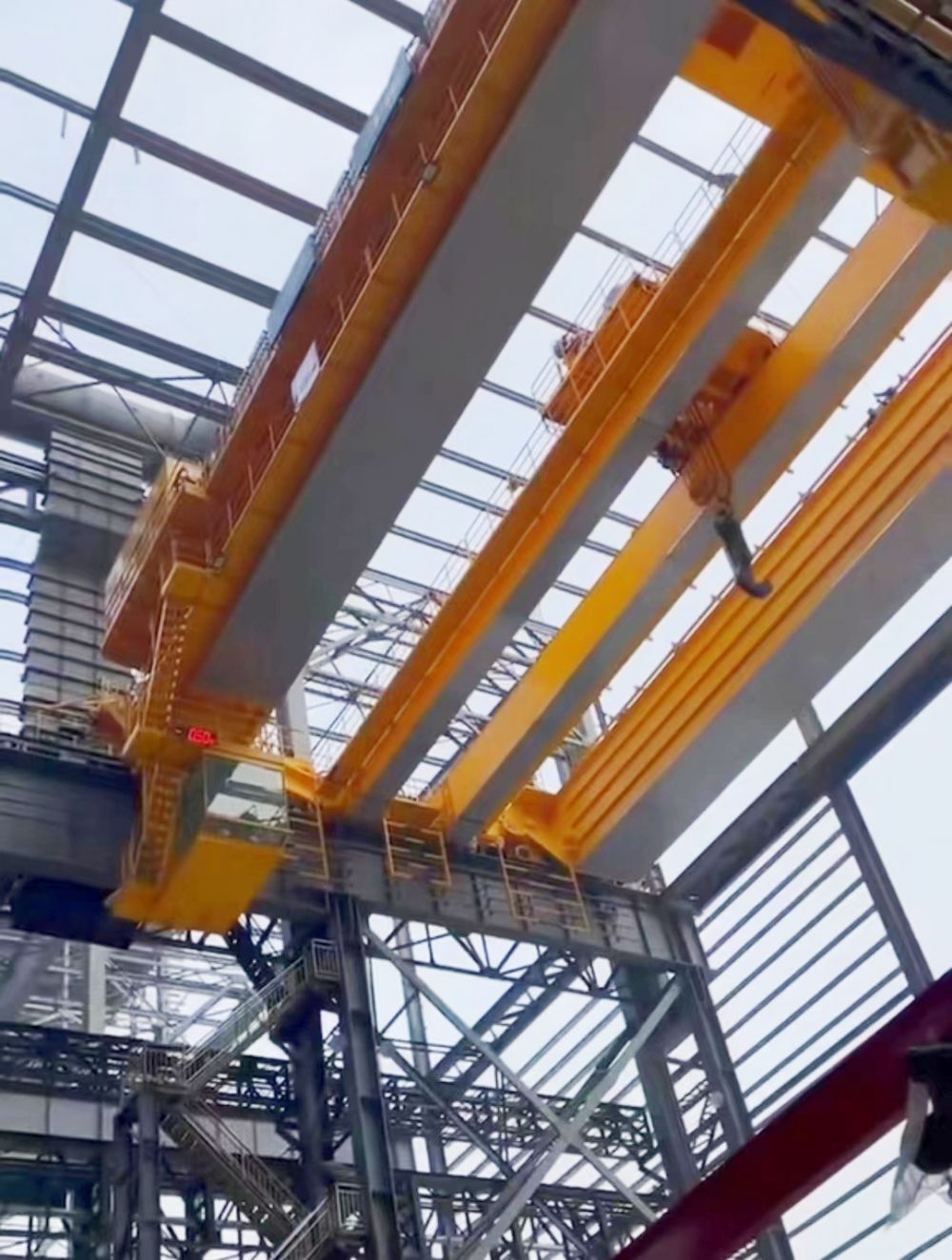福建冶金吊、四梁鍛造起重機(jī)、YZ/YZS型鑄造橋式起重機(jī)