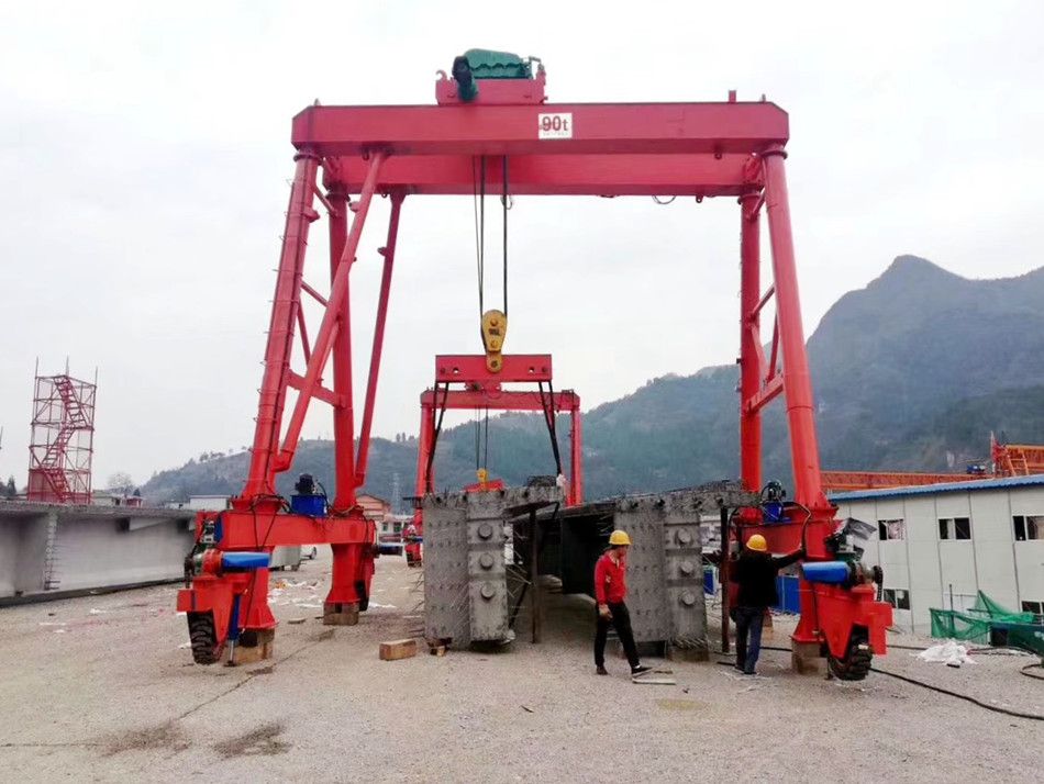 山西提梁機(jī)、輪胎式提梁機(jī)龍門吊生產(chǎn)廠家、設(shè)計(jì)制造