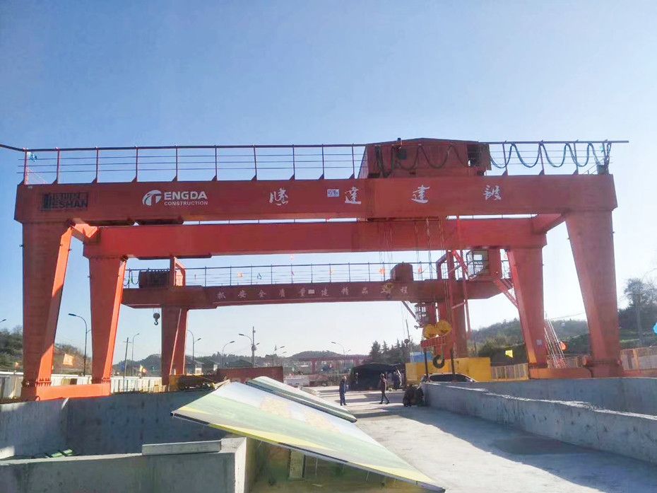 廣西龍門吊、柳州門式起重機(jī)、出渣機(jī)、門式起重機(jī)廠家銷售服務(wù)