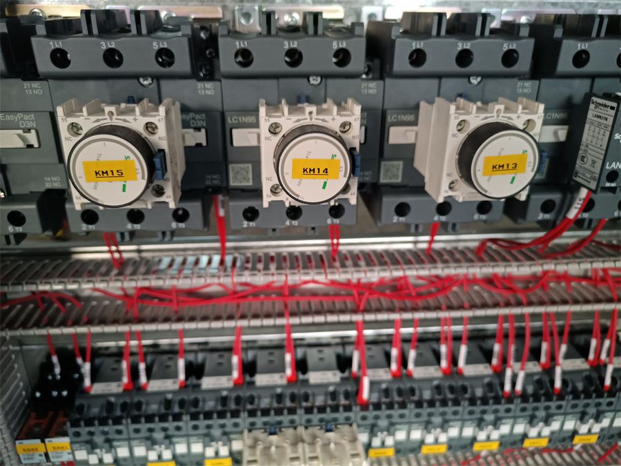橋門式起重機(jī)成套電氣箱電器柜、PLC自動化編程