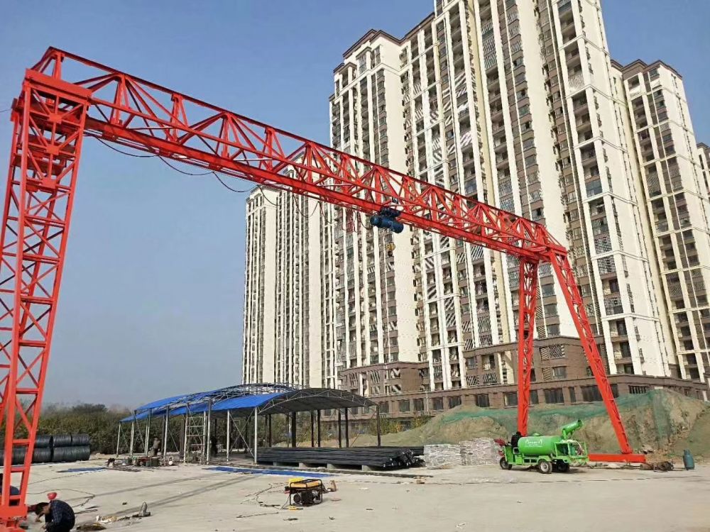 河南龍門吊型號規(guī)格、參數(shù)、電動單梁門式起重機(jī)噸位、價格
