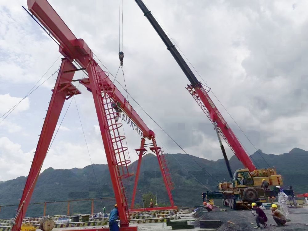 MH型電動葫蘆門式起重機(jī)、龍門吊生產(chǎn)制造廠家服務(wù)、衛(wèi)華起重機(jī)