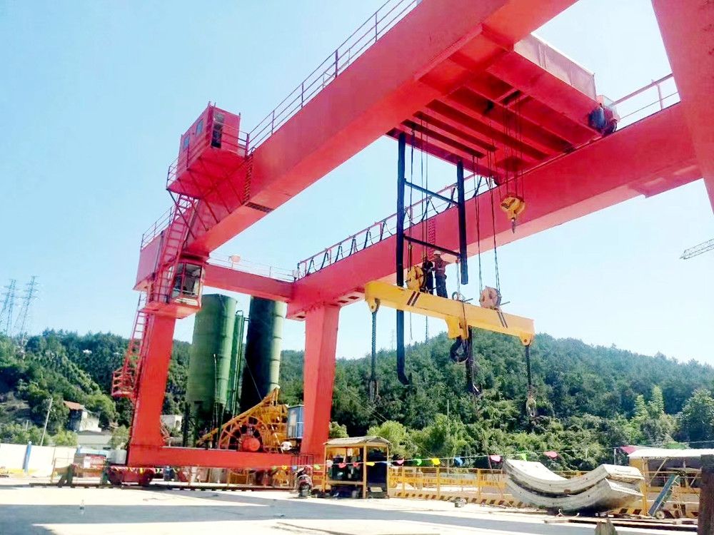 地鐵出渣機(jī)、地鐵盾構(gòu)龍門吊、單雙梁工程門式起重機(jī)出租租賃服務(wù)