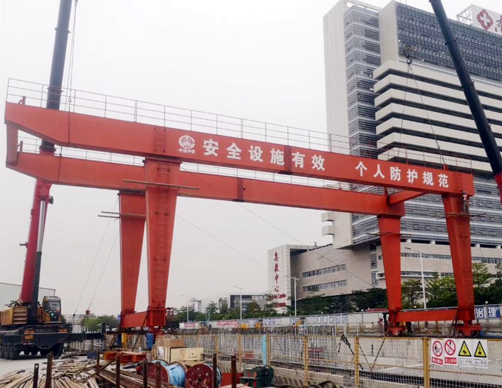 廣東地鐵出渣機、U型出渣機、出渣門式起重機租賃出租、安裝搬遷